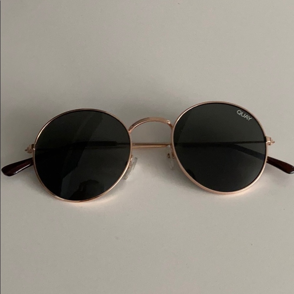 QUAY AU retro glasses